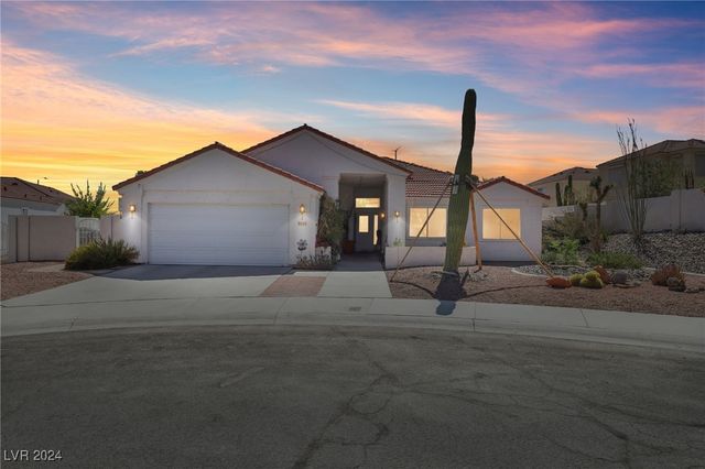 $449,900 | 3000 North Blue Fin Circle | Desert Shores