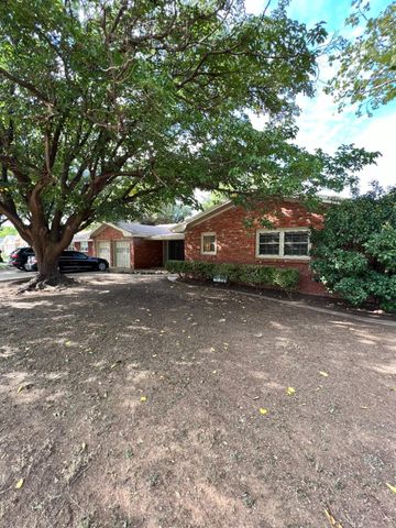 $250,000 | 3428 54th Street | Southwest Lubbock