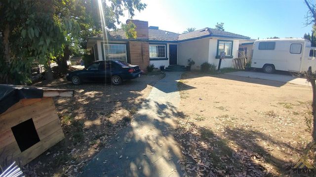 10816 Santa Ana Street, Lamont, CA 93241 | Compass