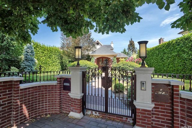 $4,695,000 | 5 Boulevard | Whitestone