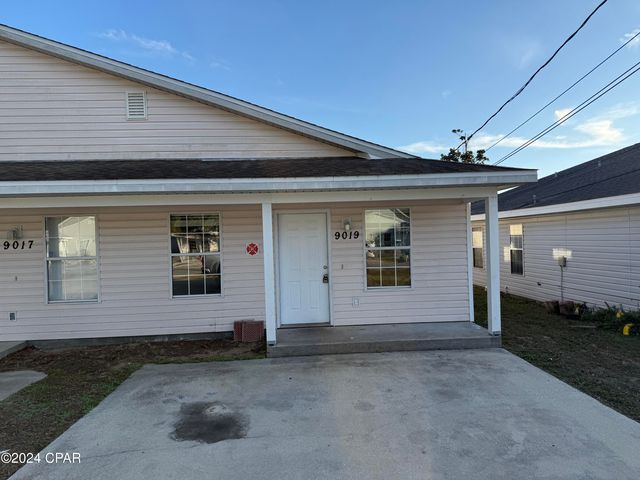 $1,550 | 9019 Houston Street | Upper Grand Lagoon