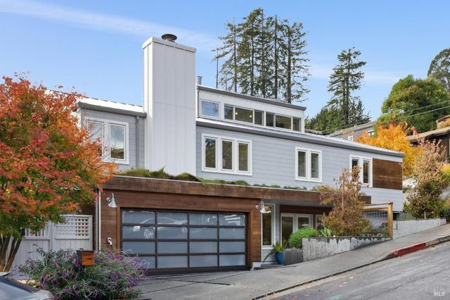 $3,995,000 | 35 Bernard Street | Middle Ridge