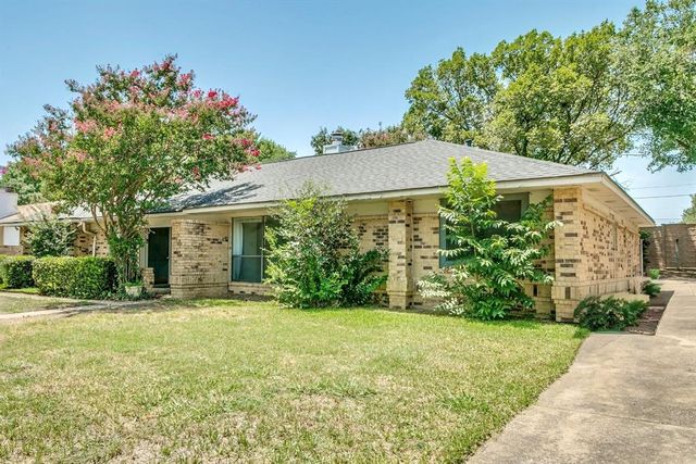 $275,000 | 807 Blessing Creek Drive | Euless