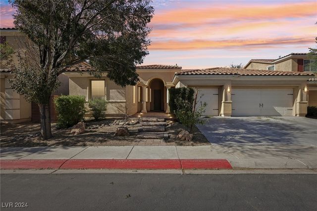 $575,000 | 6425 Gilded Flicker Street | Aliante