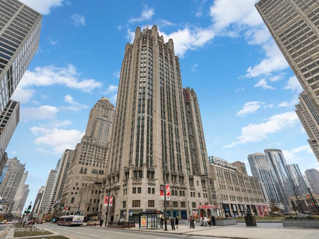 $2,100,000 | 435 North Michigan Avenue, Unit 620 | Near North Side