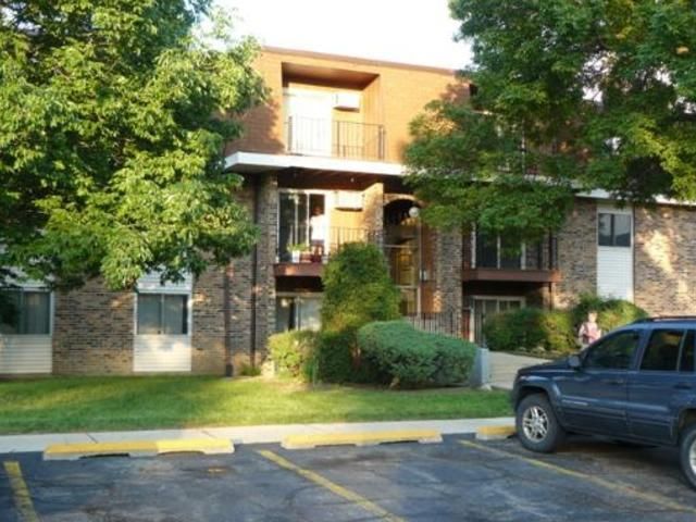 $1,900 | 1085 Valley Lane, Unit 8216 | Hoffman Estates