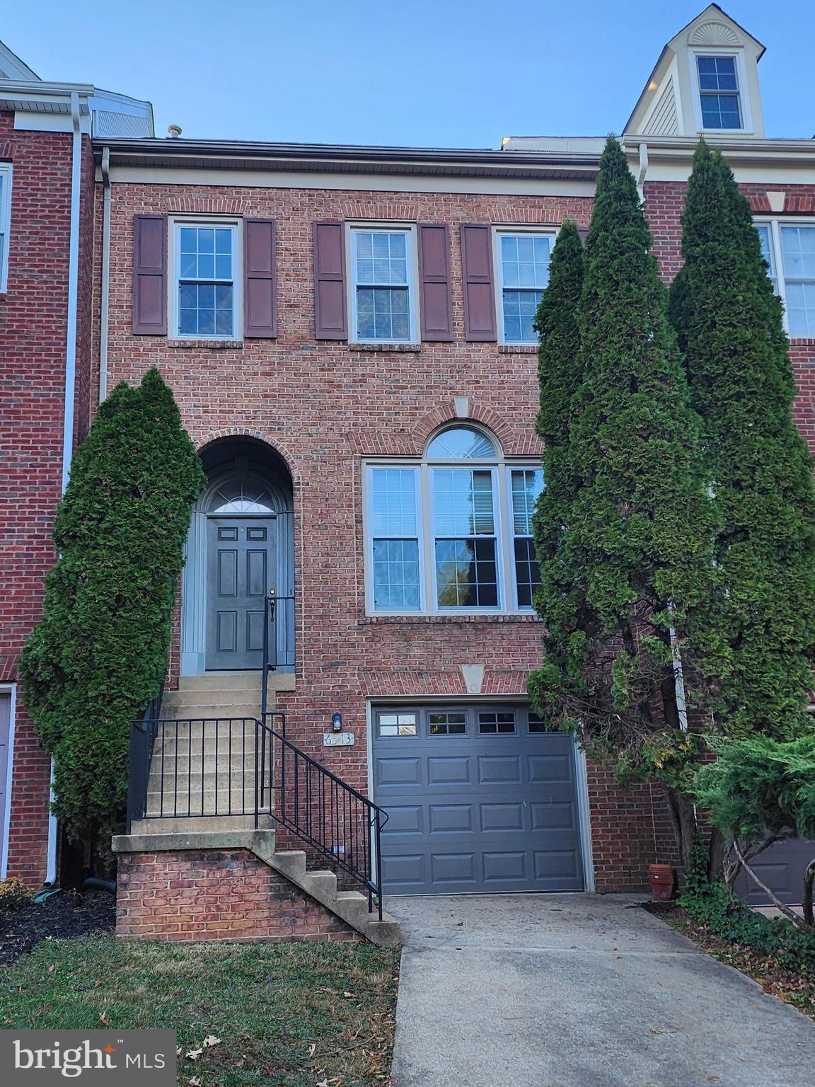 front view of house with a yard