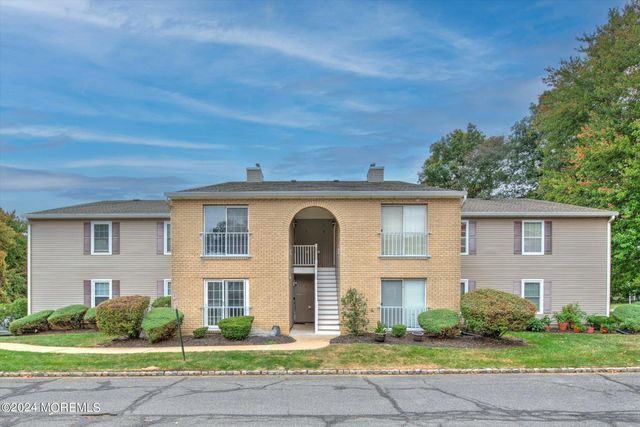 $389,900 | 509 Harding Road, Unit 1 | East Freehold