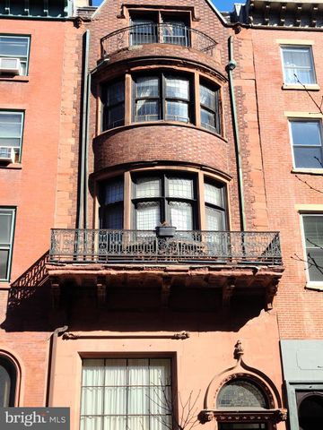 $1,800 | 1723 Spruce Street, Unit 2R | Rittenhouse Square