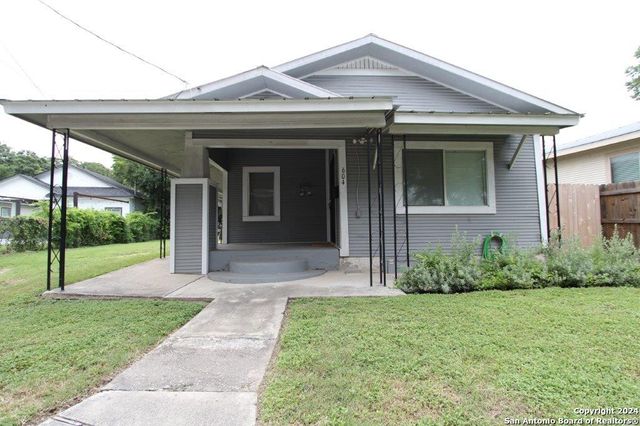 $1,475 | 604 Leigh Street | Lavaca