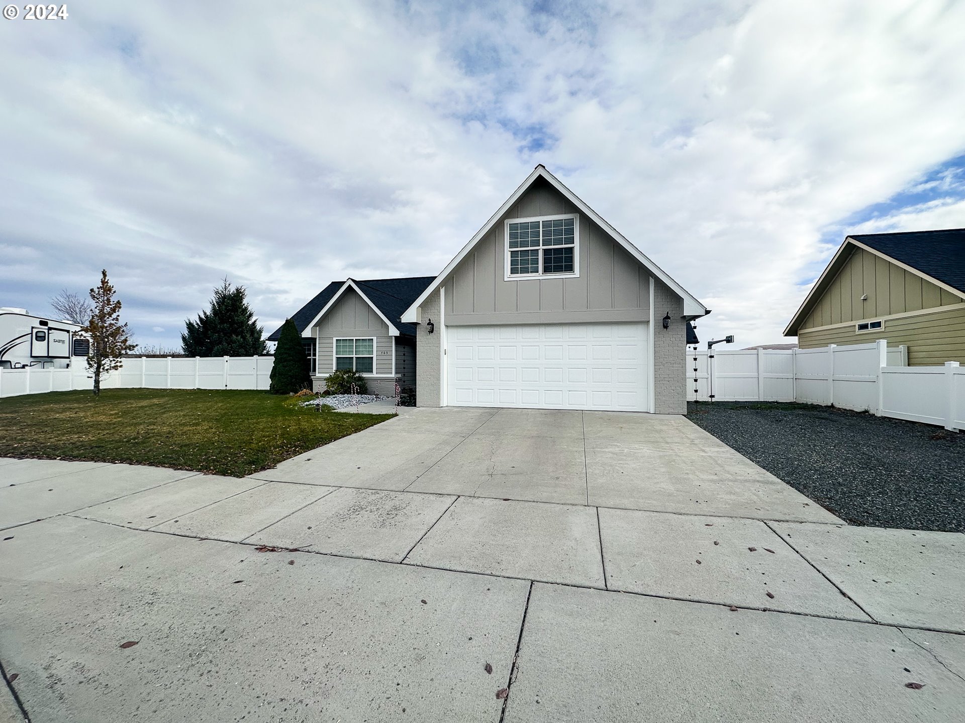 a view of house and outdoor space