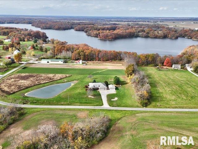 $449,000 | 28809 Pleasant Dale Road | South Otter Township - Macoupin County