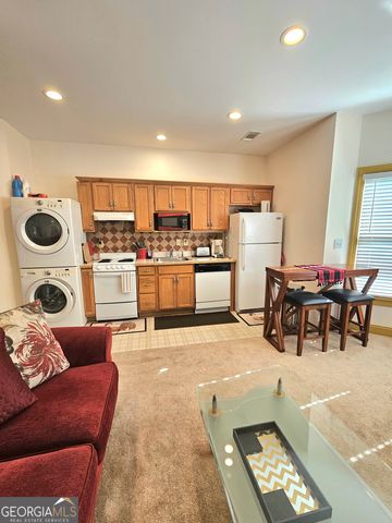 $1,600 | 2729 Dennard Road Northeast, Unit 1/2 EFFICIENCY