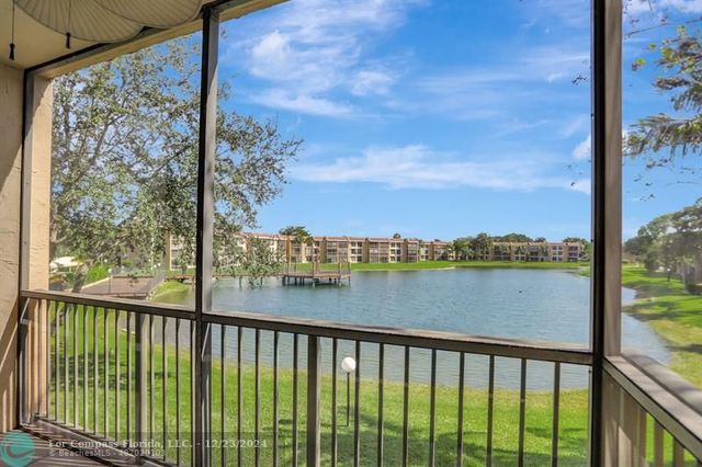 $225,000 | 6722 Coral Lake Drive, Unit 6722 | Coral Gate