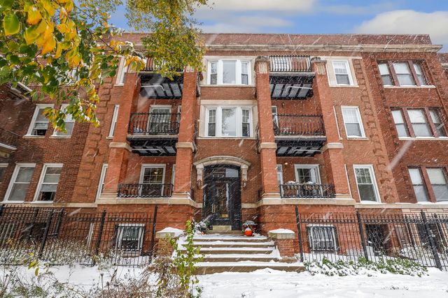 $450,000 | 6133 South Greenwood Avenue, Unit 1N | Woodlawn