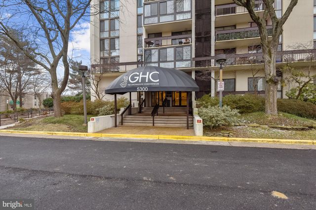 $2,200 | 5300 Holmes Run Parkway, Unit PH08 | Landmark-Van Dorn