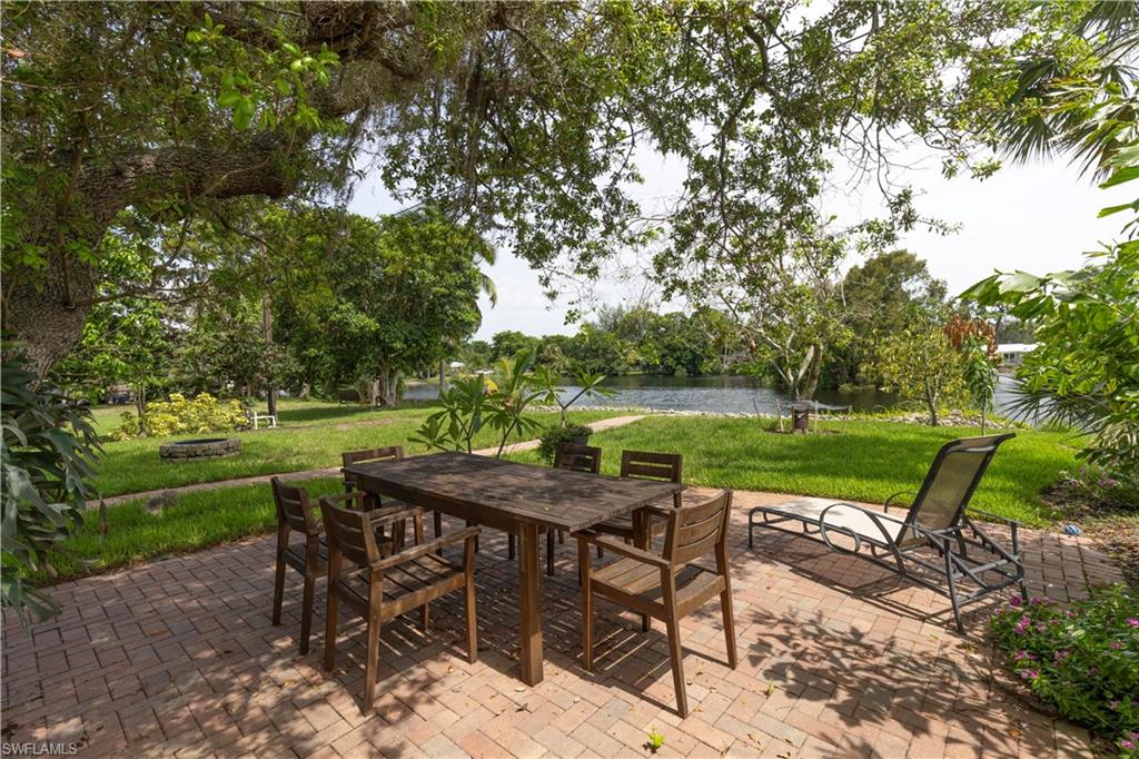 a view of an outdoor sitting area with chairs