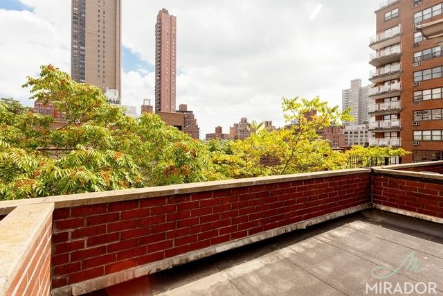 $5,000 | 1556 York Avenue, Unit 5B | Upper East Side