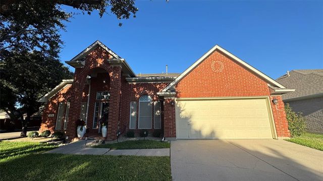 $2,900 | 10116 Staubach Drive | Valley Ranch