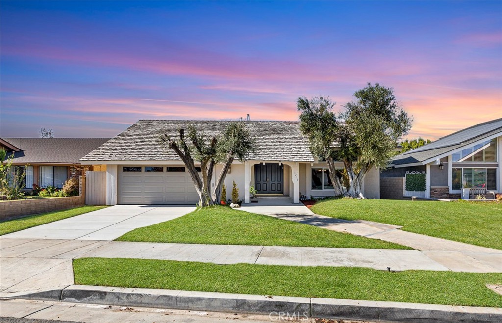 Renovated home ready to move in