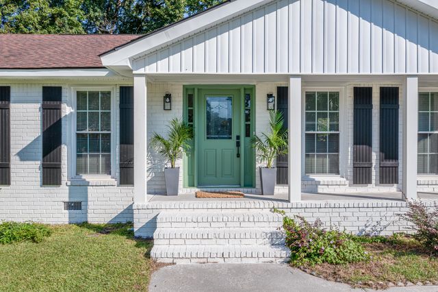 $3,100 | 113 Salina Lane | St. James Estates