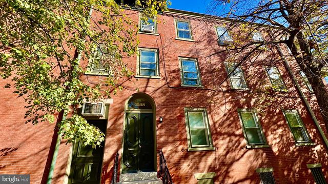 $2,250 | 2148 Green Street, Unit 2B | Spring Garden