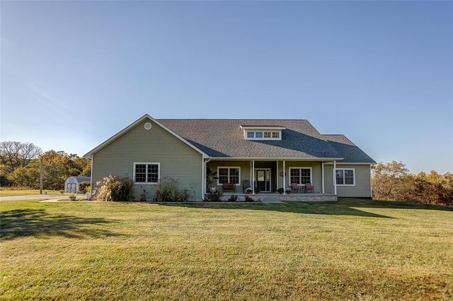 $529,000 | 7794 Valley Road | Polk Township - Macoupin County