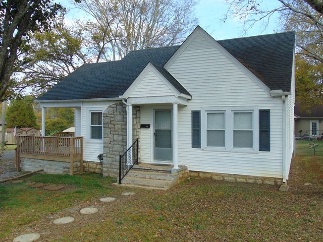 $185,900 | 203 South 6th Avenue | Lewisburg