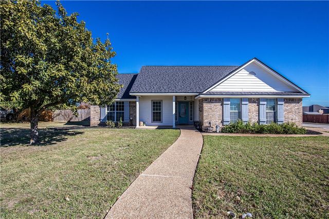 $335,000 | 465 Rio Bonito Drive | Robinson