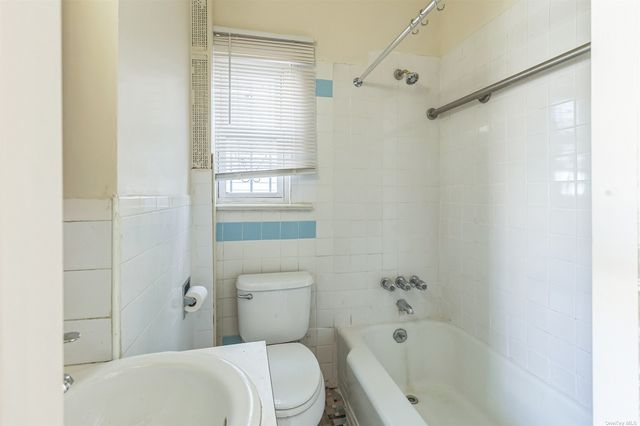 $1,800 | 85-13 160th Street, Unit 1 | Jamaica Hills