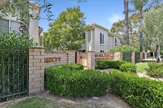 $3,055 | 4201 Las Virgenes Road, Unit 211 | Calabasas