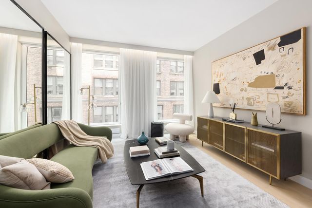 $2,375,000 | 215 West 28th Street, Unit 12A | Chelsea