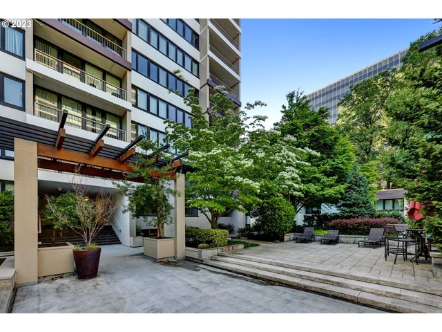 $434,000 | 255 Southwest Harrison Street, Unit TH6 | Harrison East Condominiums