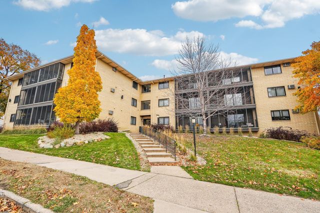 $190,000 | 5545 Chicago Avenue, Unit 205 | Diamond Lake