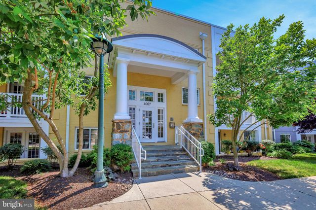 $395,000 | 4067 South Four Mile Run Drive, Unit 102 | West Village of Shirlington