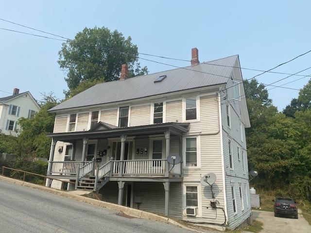 $1,100 | 172 Maple Street, Unit 1 | St. Johnsbury Center