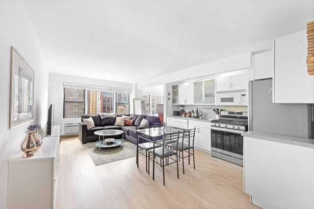 $529,900 | 245 East 24th Street, Unit 11K | Kips Bay