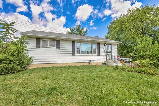 $220,000 | 2832 Sunset Avenue | Waukegan