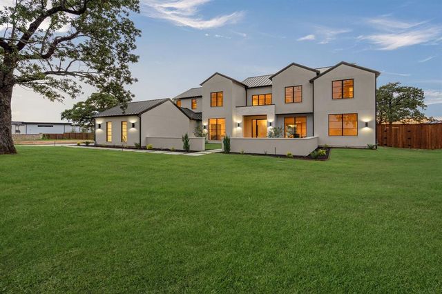 $4,650,000 | 310 Shady Oaks Drive | Southlake