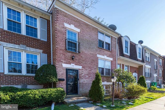 $399,900 | 12 Hyacinth Court, Unit 86 | Shady Grove Village