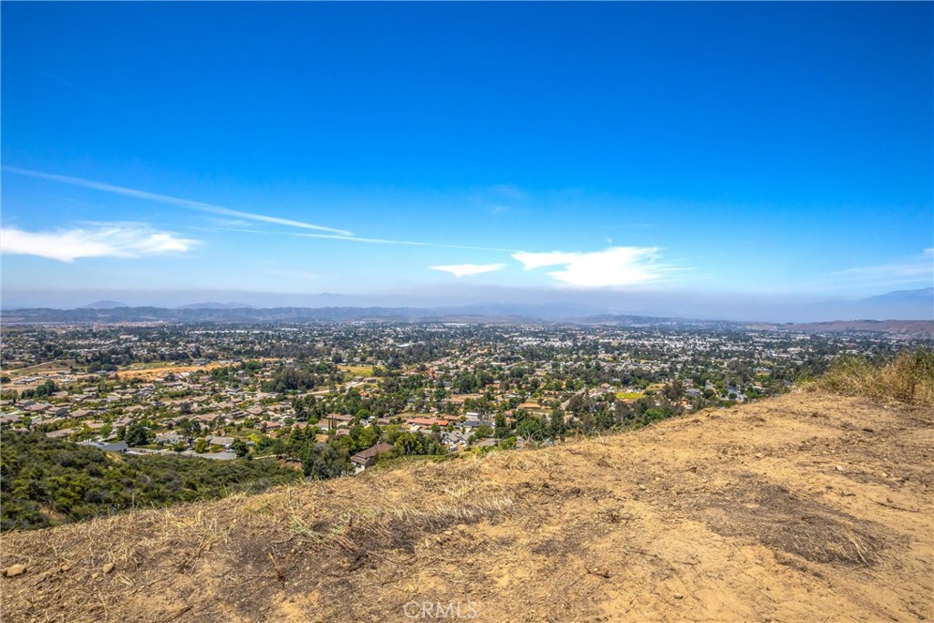 Panoramic views from main pad