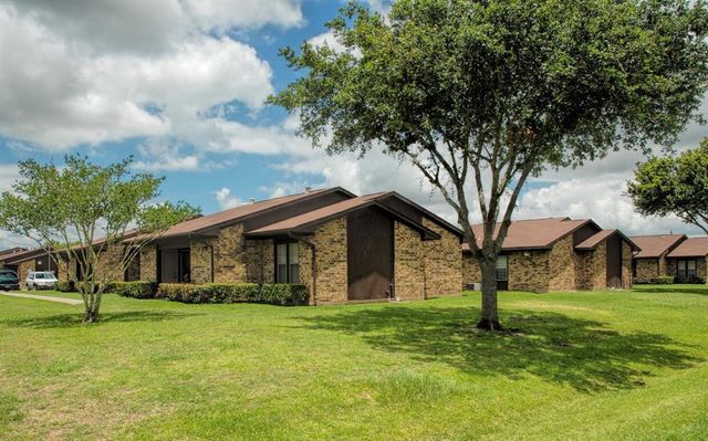 $505 | 1749 East Henderson Road | Angleton