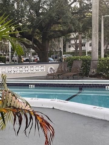 $305,000 | 21 Edgewater Drive, Unit 105 | Coral Gables