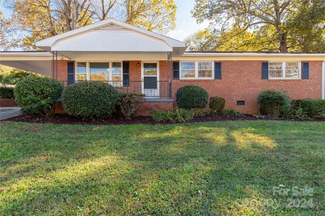 $289,000 | 4236 Dawnwood Drive | Southeast Gastonia