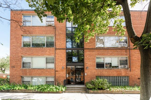 $145,000 | 6833 North Oakley Avenue, Unit 2A | West Rogers Park