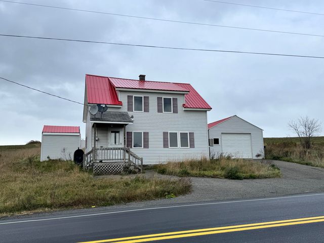 $44,900 | 1482 Caribou Road | New Canada