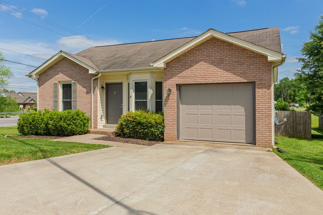 $285,500 | 101 Shady Maple Drive | Welchview