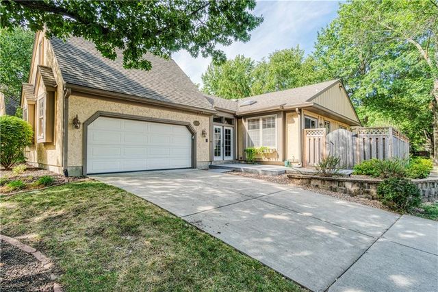 $400,000 | 12806 Cambridge Road | Leawood South