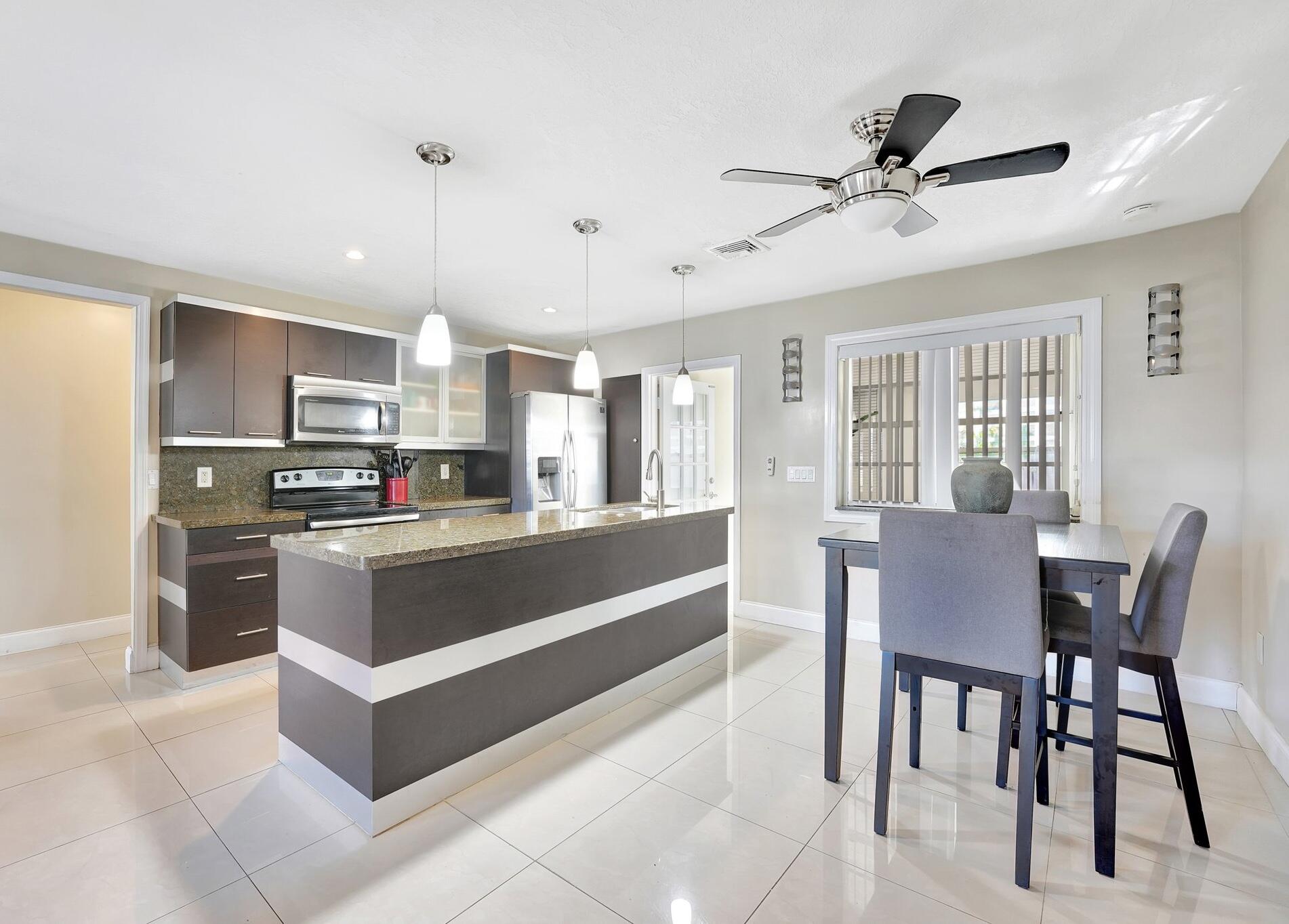 Modern Kitchen with Island