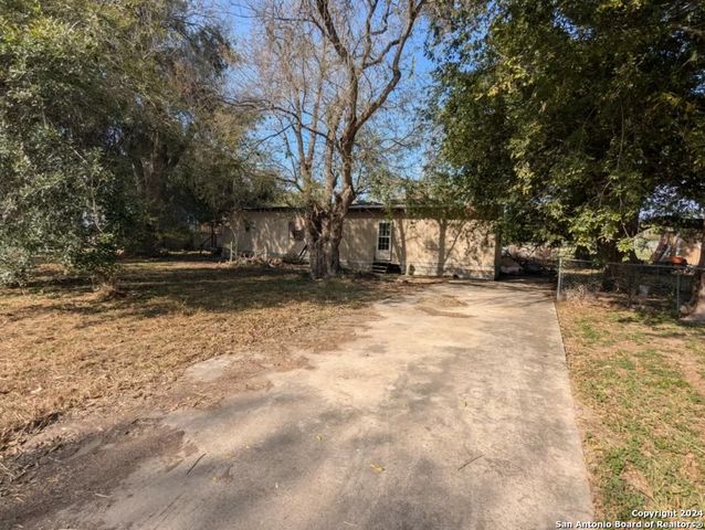 $55,000 | 220 Northeast Pecan Drive | McQueeney